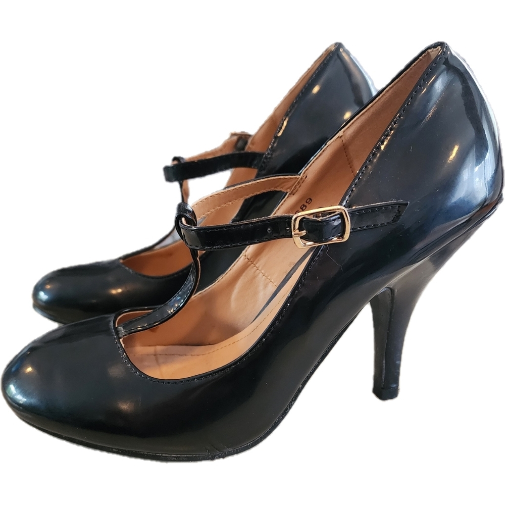 JG Black Pumps (Size 9)
